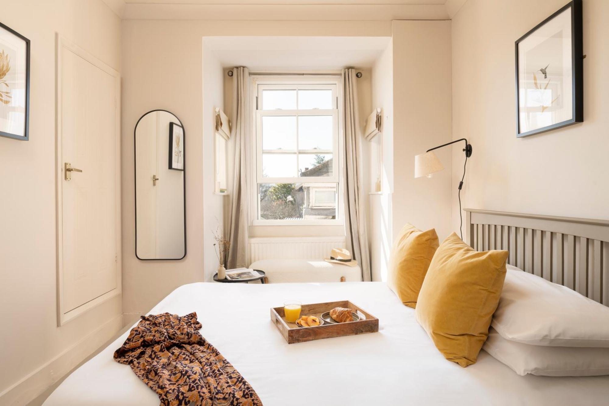 Morleys Rooms - Located In The Heart Of Hurstpierpoint By Huluki Sussex Stays Bagian luar foto