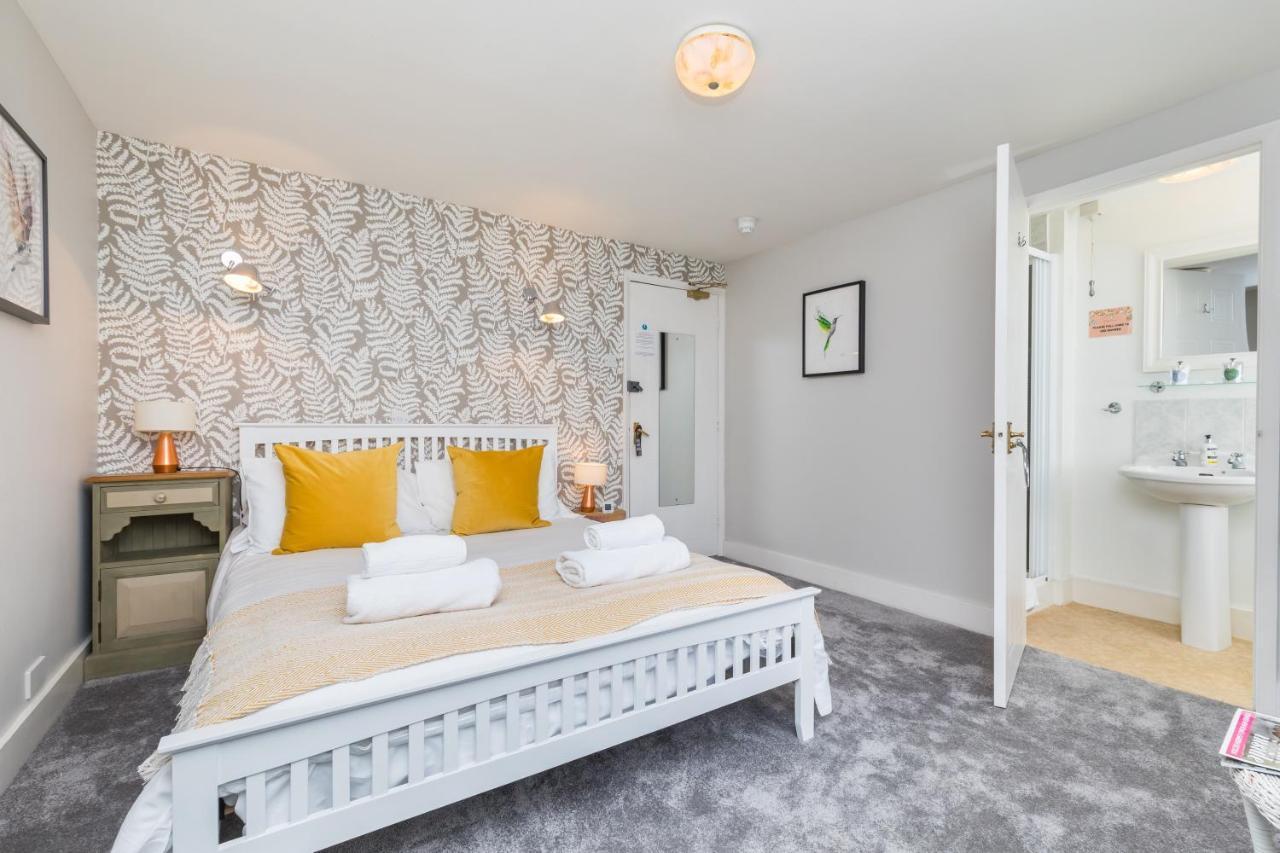 Morleys Rooms - Located In The Heart Of Hurstpierpoint By Huluki Sussex Stays Bagian luar foto
