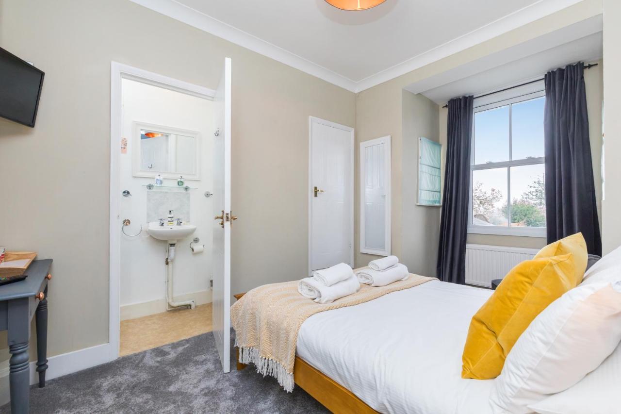 Morleys Rooms - Located In The Heart Of Hurstpierpoint By Huluki Sussex Stays Bagian luar foto